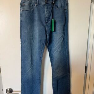 Russell Slim Straight